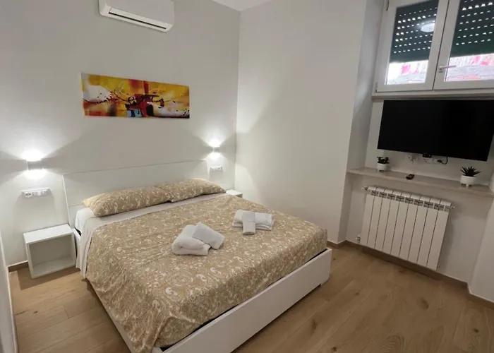 Roma Cento New Apartment